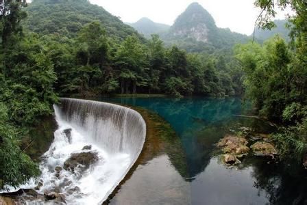 西安自驾游哪里好玩_ 多彩贵州黄果树千户苗寨