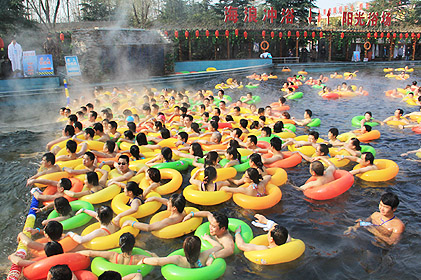 【秦龙温泉水上乐园】2018门票预订_东大秦龙温泉门票价格 - 骏途旅游