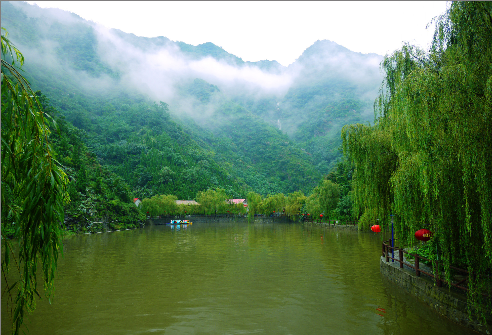 【携程攻略】北京青龙峡风景区景点,怀柔的青龙峡，我买了景区45元+50元单程下山索道，景观不错，风景独…